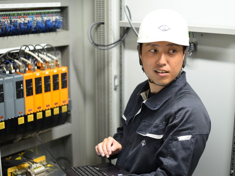 石塚硝子株式会社