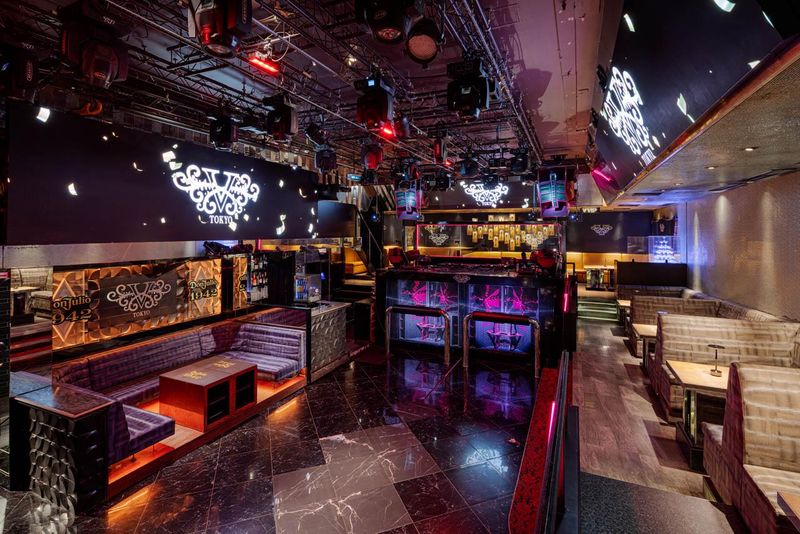 V2TOKYO(六本木)のアルバイト・バイト求人情報-01