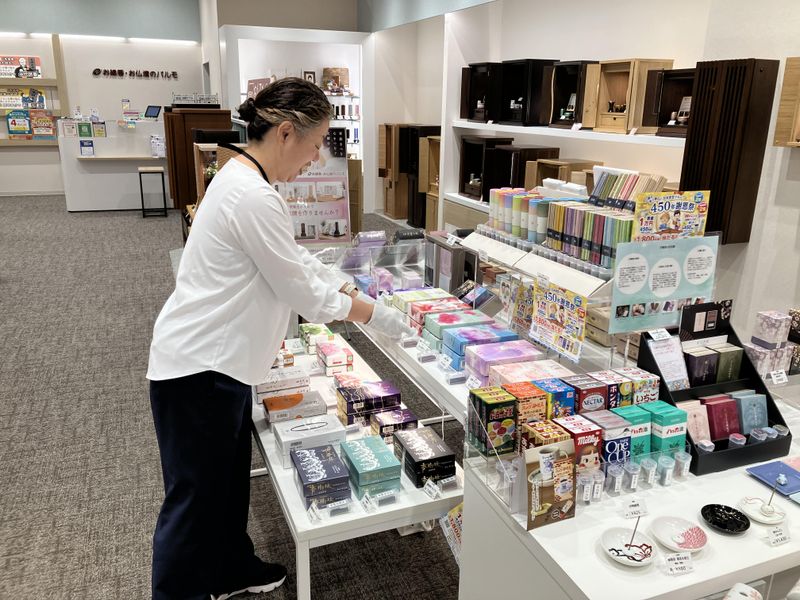 お線香・お仏壇のパルモ　ららぽーと安城店のアルバイト・バイト求人情報-02