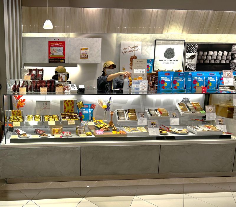 『SWEETS FACTORY JIYUGAOKA TOKYO』東京スカイツリータウン・ソラマチ店のアルバイト・バイト求人情報-04