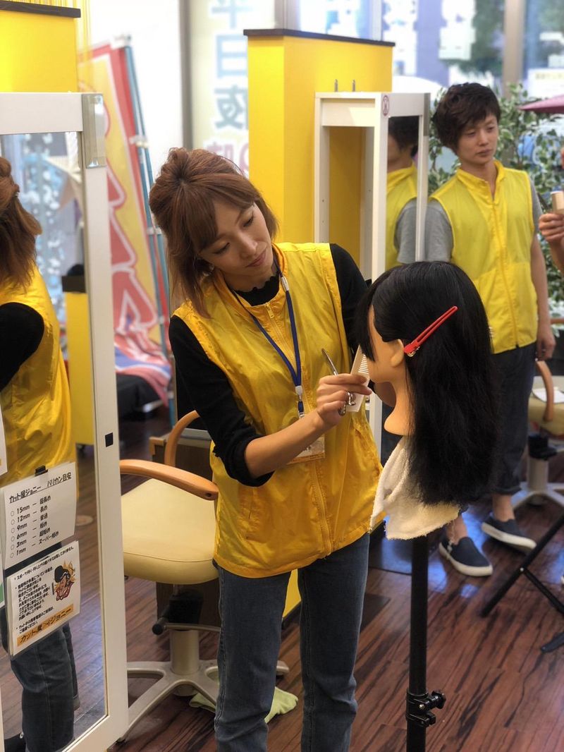 カット屋ジョニー　西船南店の求人・転職情報-02