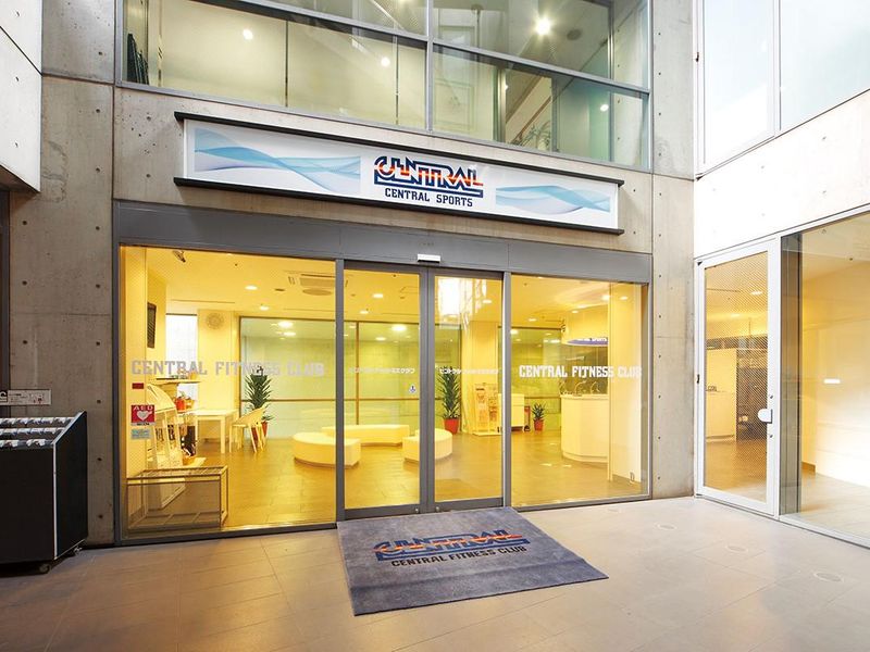 セントラルフィットネスクラブ24 南青山のアルバイト・バイト求人情報-01