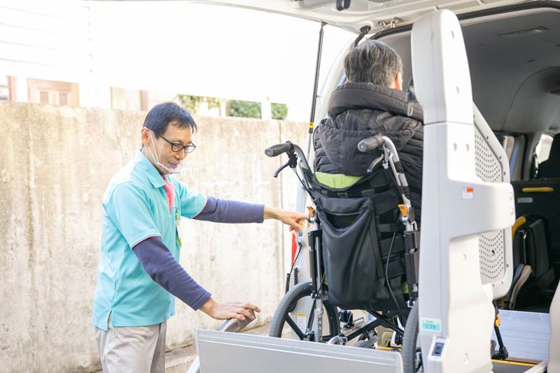 株式会社ケアサービスのアルバイト・バイト求人情報-03