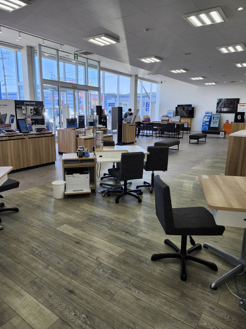 auショップ阿南のアルバイト・バイト求人情報-02