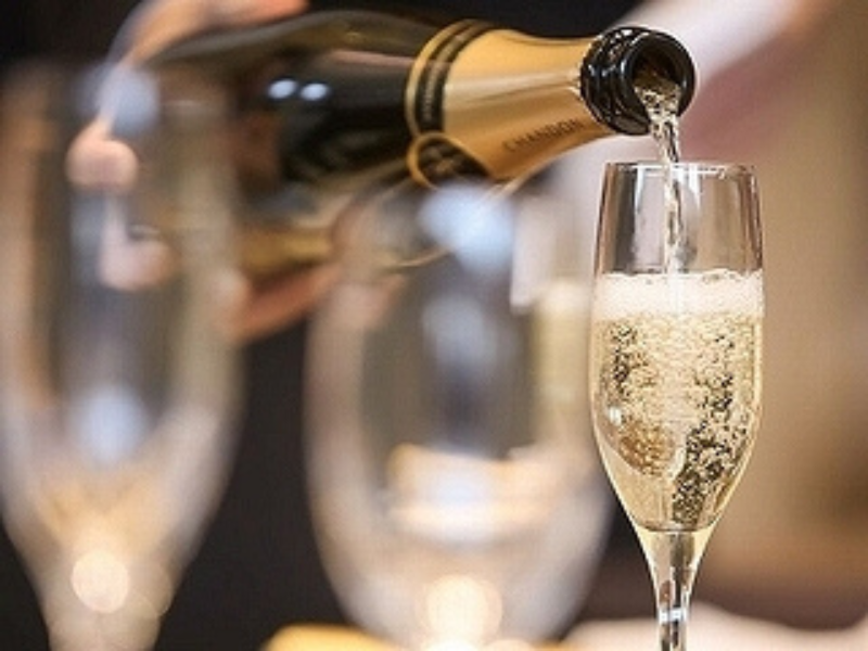 ララシャンスOKAZAKI迎賓館のアルバイト・バイト求人情報-03