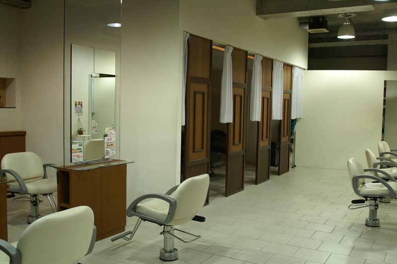 有限会社 ざんぎり倶楽部(美容室Bosaco伊予店)のアルバイト・バイト求人情報-03