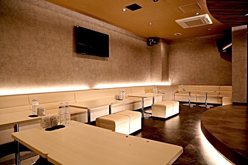 CLUB LIZのアルバイト・バイト求人情報-03