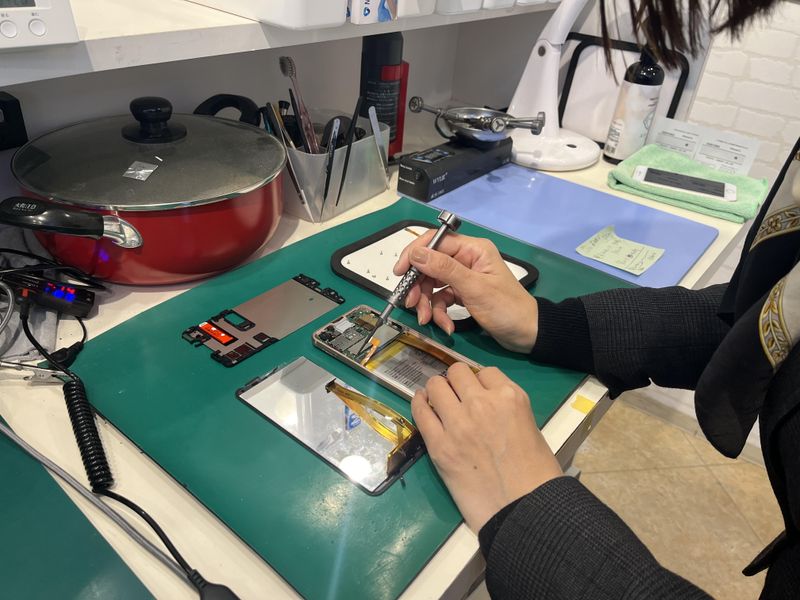 iPhone修理工房　セレオ相模原店のアルバイト・バイト求人情報-02