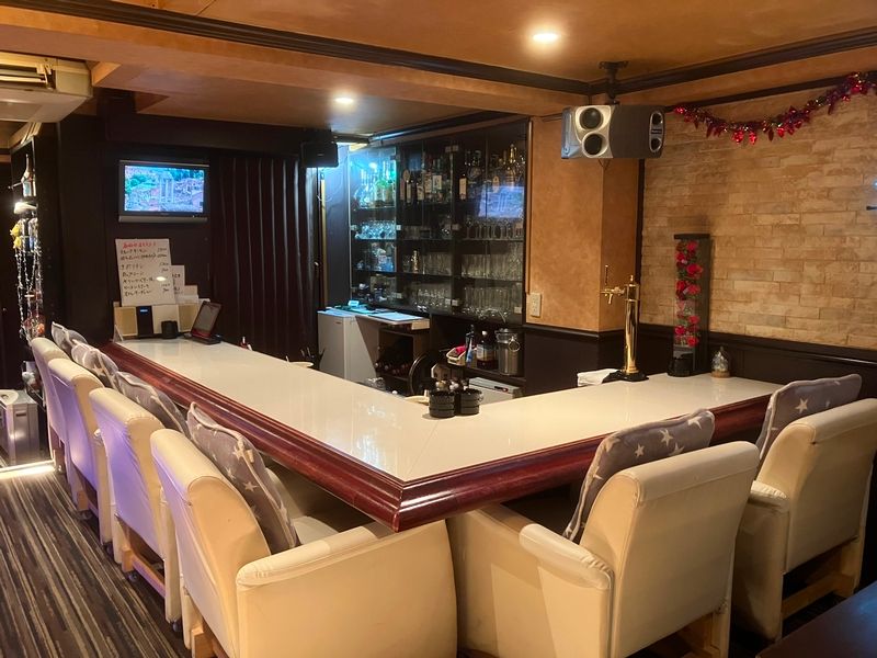 パブ・ニューキャメル倶楽部のアルバイト・バイト求人情報-02