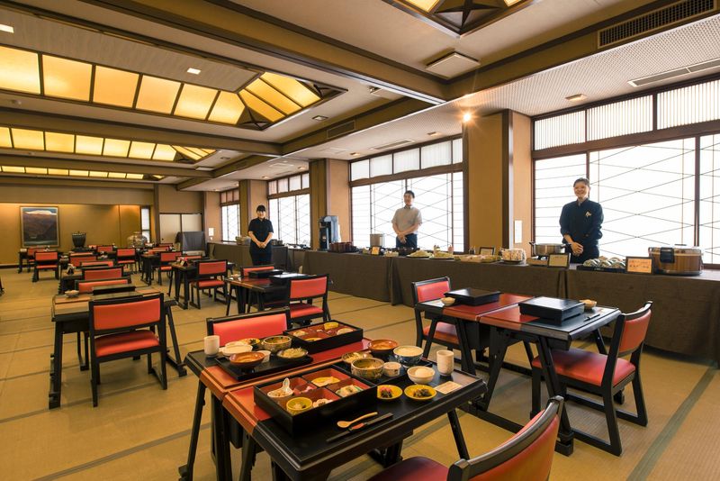 有限会社ホテル山川のアルバイト・バイト求人情報-02