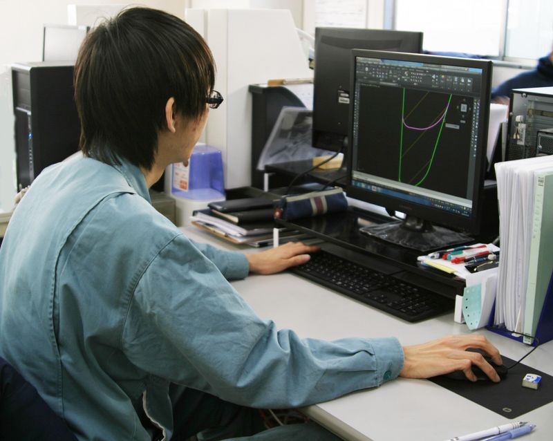 興亜硝子株式会社の求人・転職情報