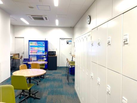 篠崎運輸　岩槻上野チルドセンターのアルバイト・バイト求人情報-02