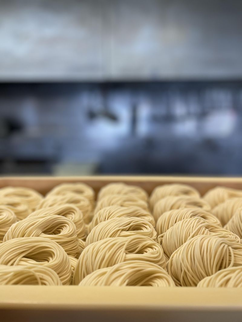 餐休　製麺工場の求人情報