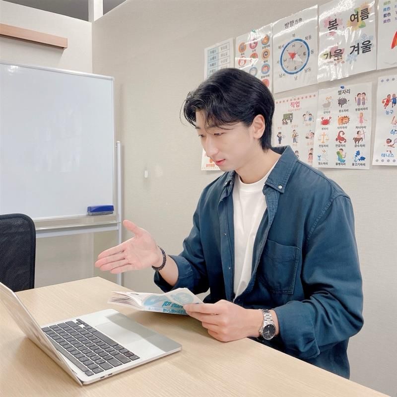 K Village福岡天神校のアルバイト・バイト求人情報-03