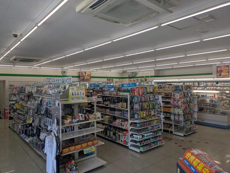 ファミリーマート川口朝日三丁目店のアルバイト・バイト求人情報-02