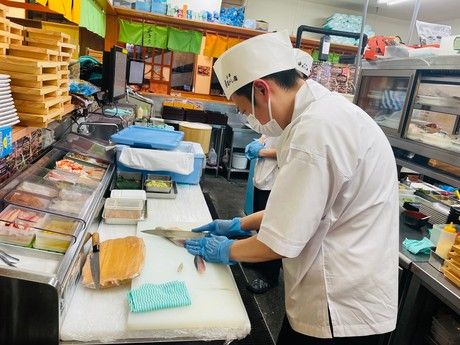 沼津魚がし鮨 流れ鮨　下土狩店　正社員の求人情報