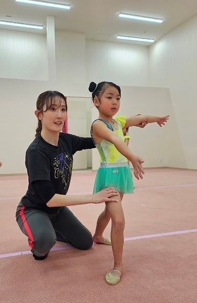 イオン新体操スクール幕張新都心校のアルバイト・バイト求人情報-02