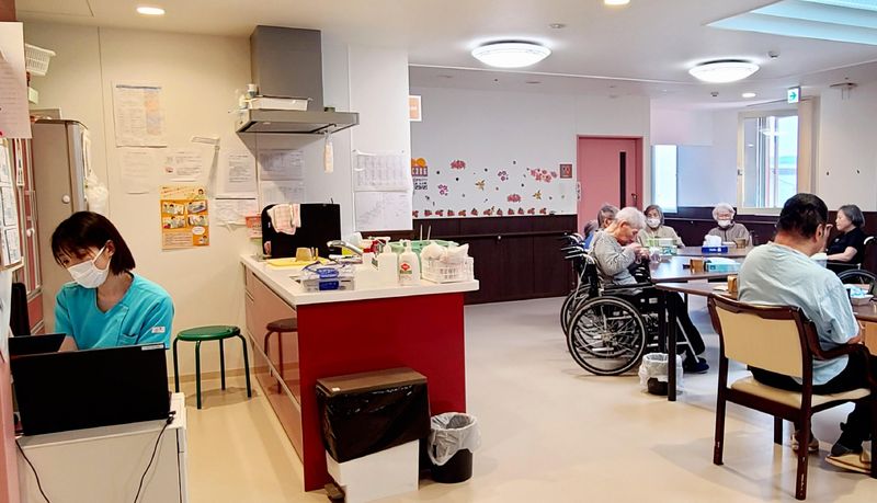 介護老人保健施設フォーシーズン南34条のアルバイト・バイト求人情報-03