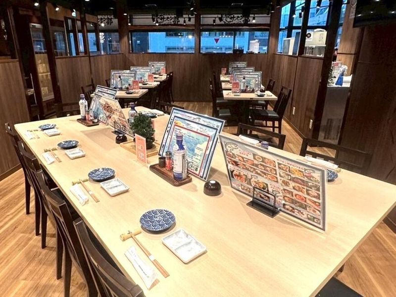水産酒場サーモン部　新横浜駅前店のアルバイト・バイト求人情報-05