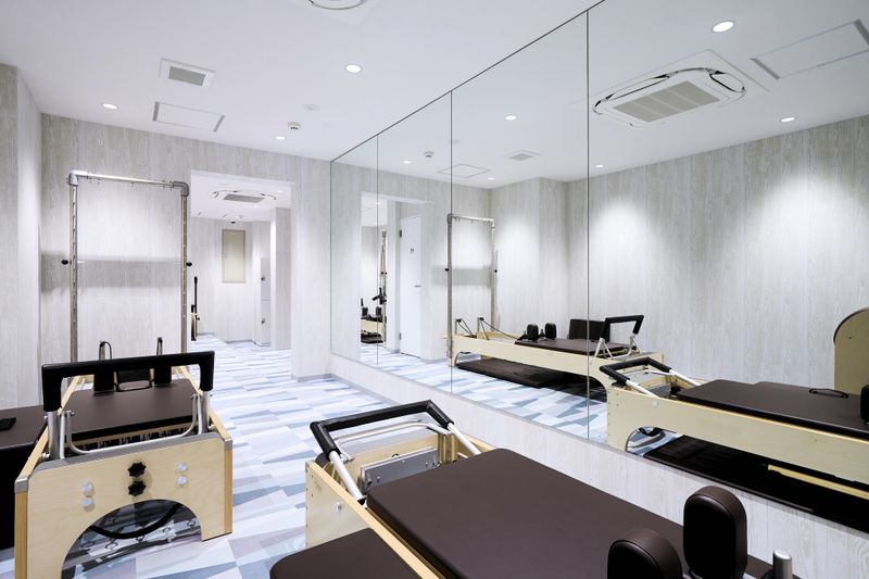 PILATES AXE本八幡駅前店のアルバイト・バイト求人情報-03