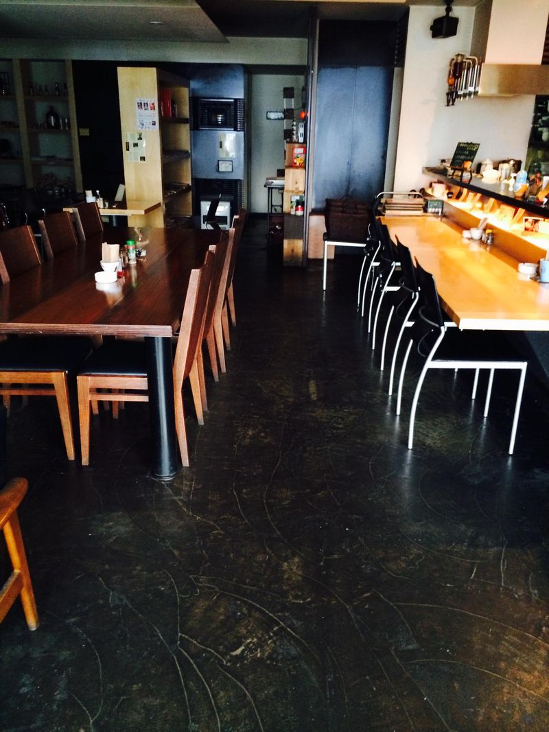 カフェカラクリ虎のアルバイト・バイト求人情報-03