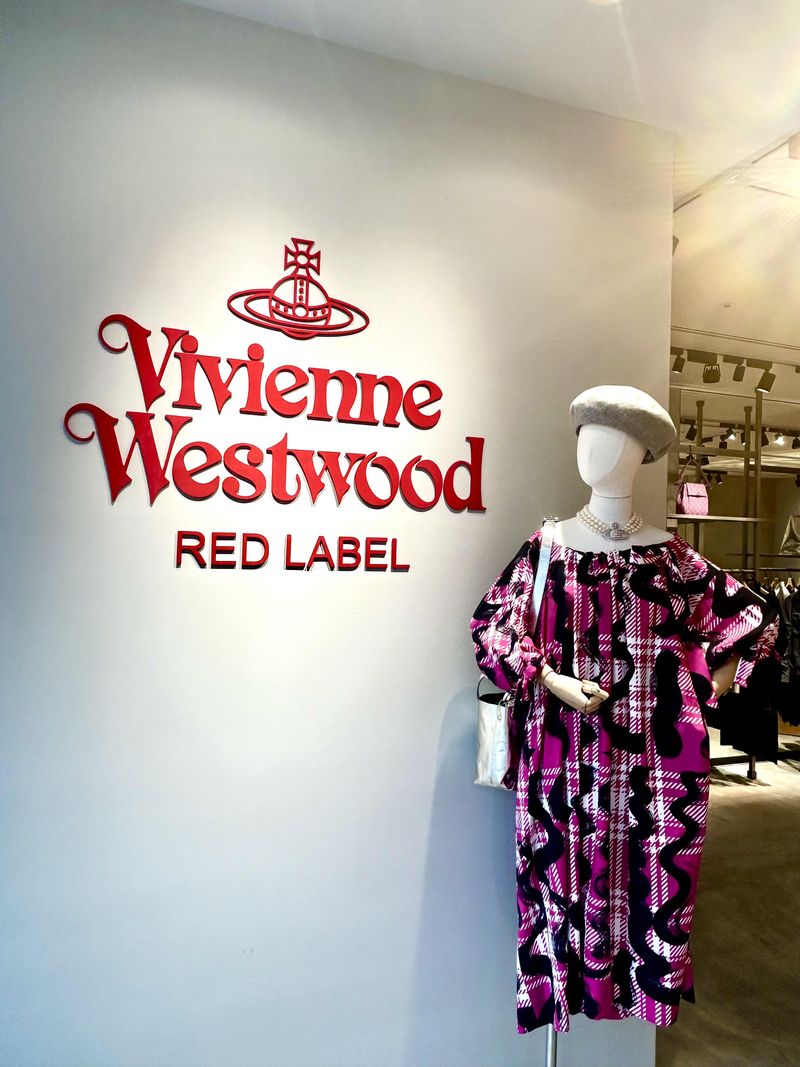 Vivienne Westwood　REDLABEL　名古屋パルコ店(株式会社EMiiブレイン)
