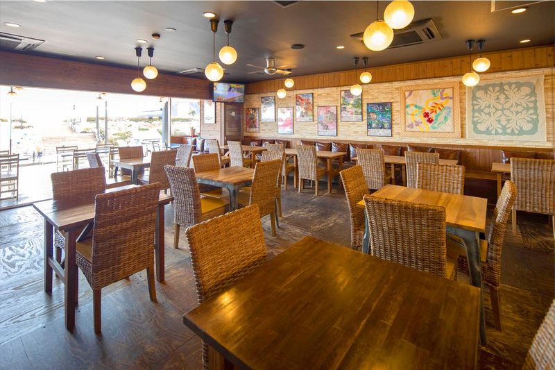 88tees CAFE(ヤヤカフェ)のアルバイト・バイト求人情報-03