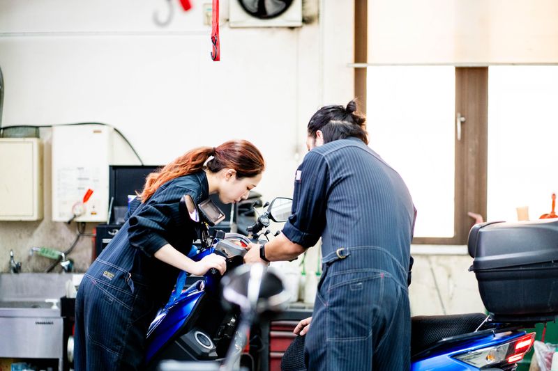 バイクセンター柏店のアルバイト・バイト求人情報-03