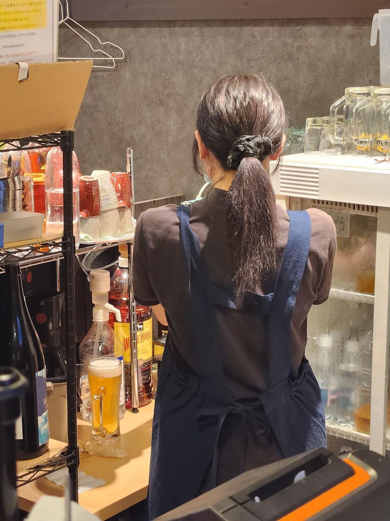 地鶏と魚串炙りもつ鍋 にこんのアルバイト・バイト求人情報-03