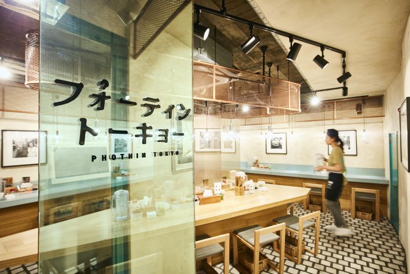 フォーティントーキョー新宿店のアルバイト・バイト求人情報-03