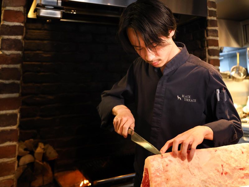 BLACK TERRACE(ブラックテラス/株式会社バウダーズ)のアルバイト・バイト求人情報-03