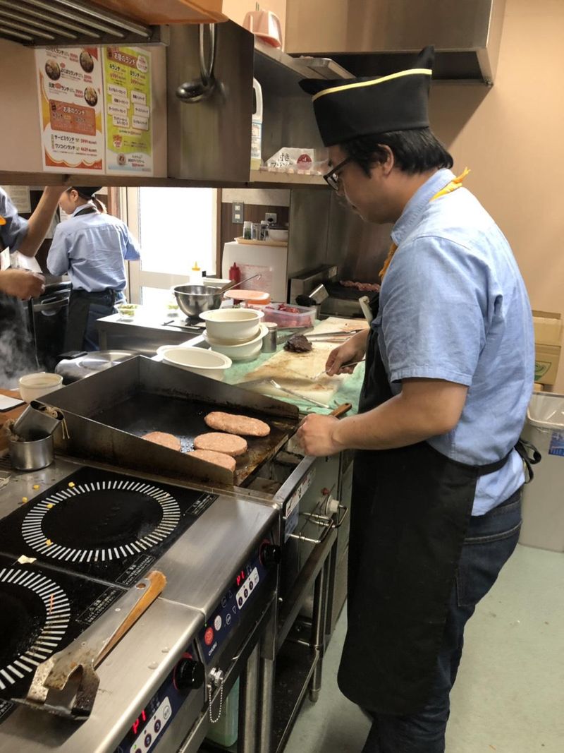 ミスターバーク広島八木店のアルバイト・バイト求人情報-02