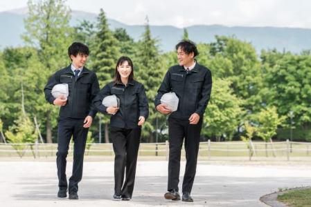 株式会社クリエイティブ　本町センターの求人・転職情報