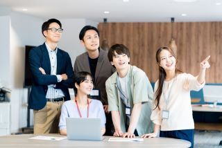 常石商事株式会社の求人・転職情報