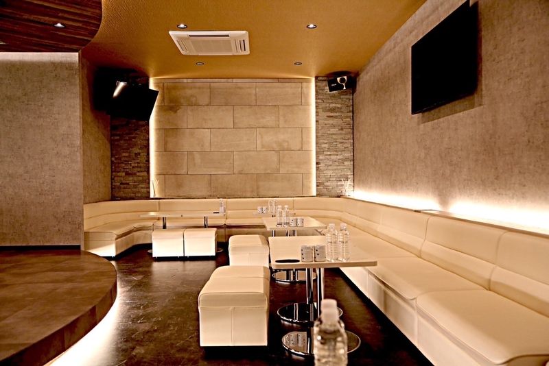 CLUB LIZのアルバイト・バイト求人情報-02