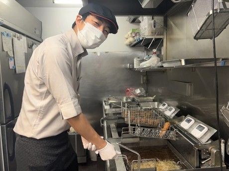 デリカテッセン　とんかつ新宿さぼてん 姫路イオンモールリバーシティ店GHの求人情報