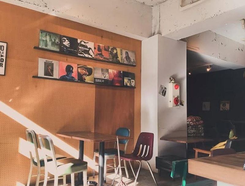 Cafe Dining alternative loungeのアルバイト・バイト求人情報-02