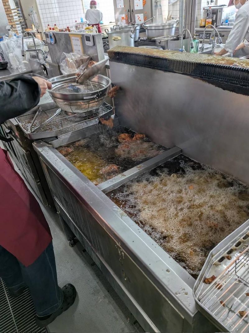 浪速天空レストラン(株式会社ぼんじりフーズ)のアルバイト・バイト求人情報-02