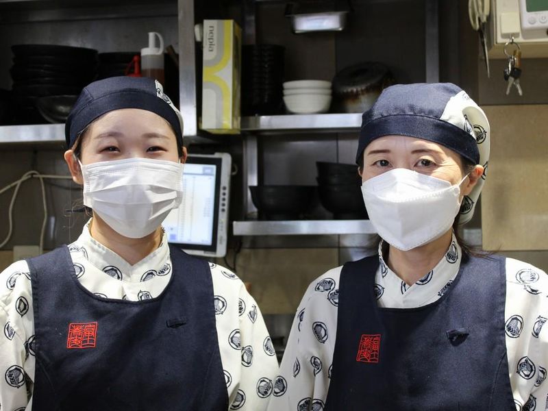 富士そば 新橋駅前店のアルバイト・バイト求人情報-02