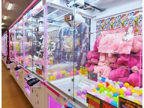 アミューズメント部門の販売スタッフ