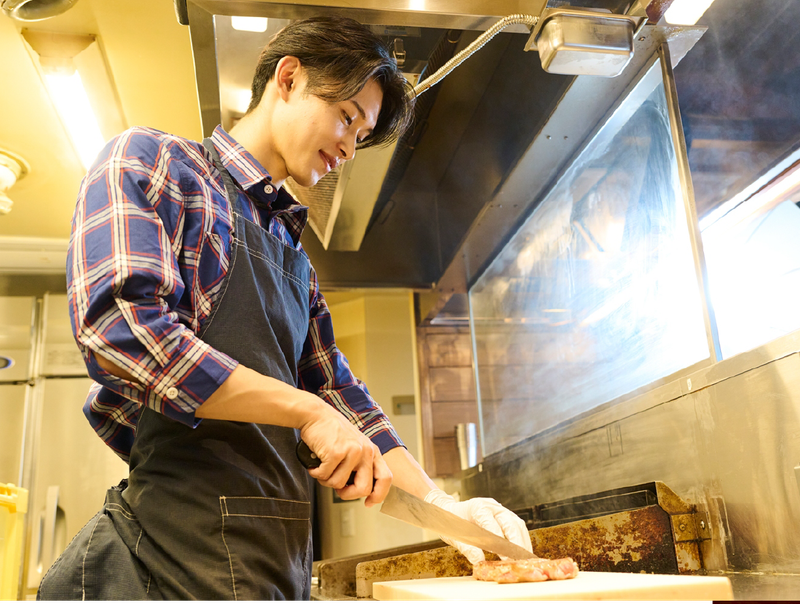 株式会社B級グルメ研究所ホールディングス【肉と炒め野菜 ステーキロッヂ秋葉原電気街口店】のアルバイト・バイト求人情報-04