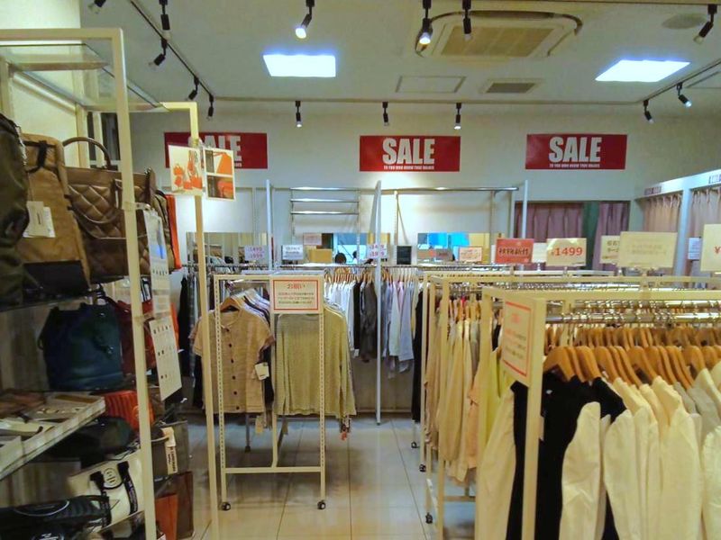 BASIC 元町通り店のアルバイト・バイト求人情報-05