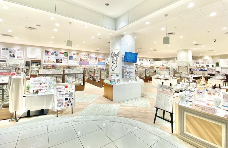 貴和製作所　横浜ジョイナス店のアルバイト・バイト求人情報-02