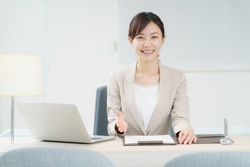 株式会社ＨｏＱホールディングスの求人・転職情報