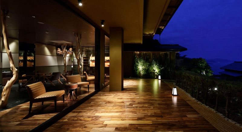 株式会社炭平旅館