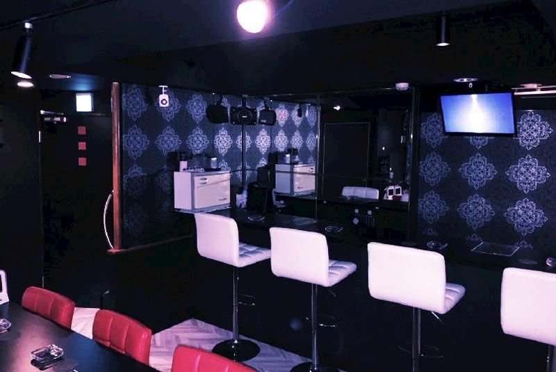 GirlsBar E~WAVE(イーウェーブ)IKEBUKUROのアルバイト・バイト求人情報-03