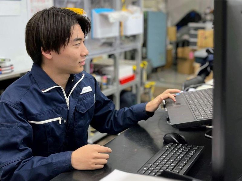 株式会社オカモトオプティクス