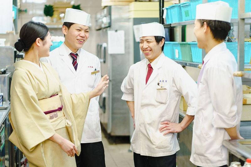 美濃吉 烏丸四条店のアルバイト・バイト求人情報-02