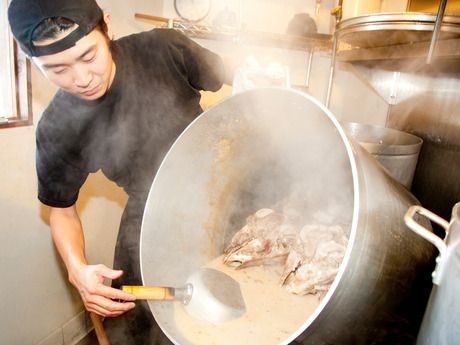 ZUND-BARの求人・転職情報