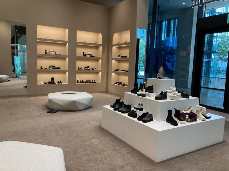 HILLS AVENUE KITTE大阪店　株式会社PRAIAのアルバイト・バイト求人情報-05